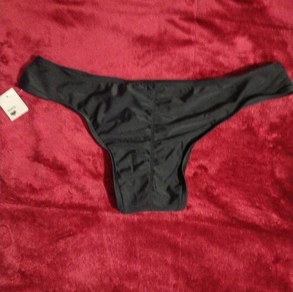 MOSSIMO Black Cheeky Bikini Bottom - Picture 4 of 4